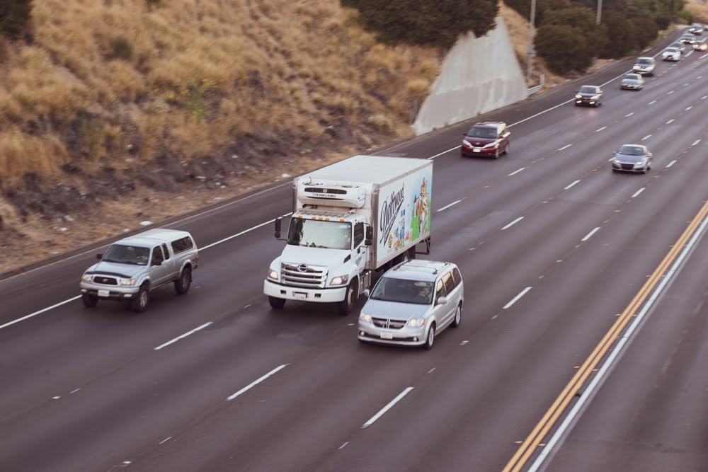 Fort Worth, TX – Truck Crash with Injuries Reported on I-30 near Ridgmar Mall