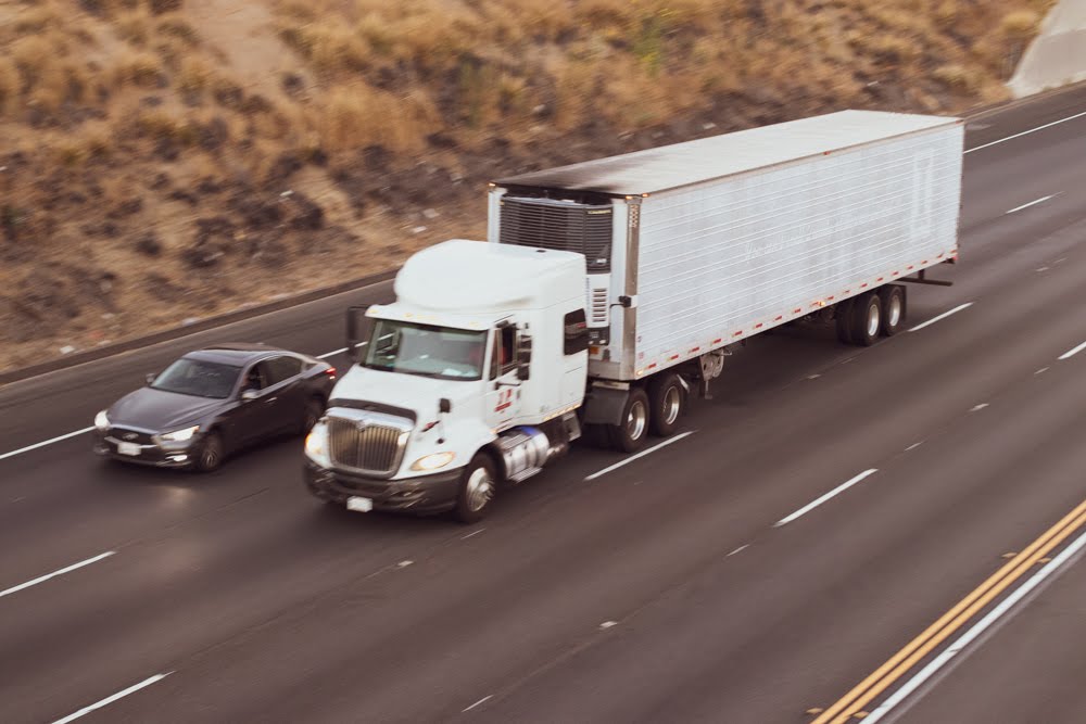 Amarillo, TX – Truck Crash with Injuries Reported on Loop 335 near Highway 136